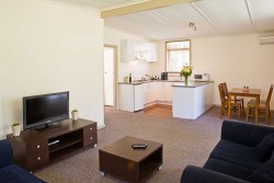 Accommodation Gallery – Russell Falls Holiday Cottages – Tasmanian Wilderness Experience,  ...