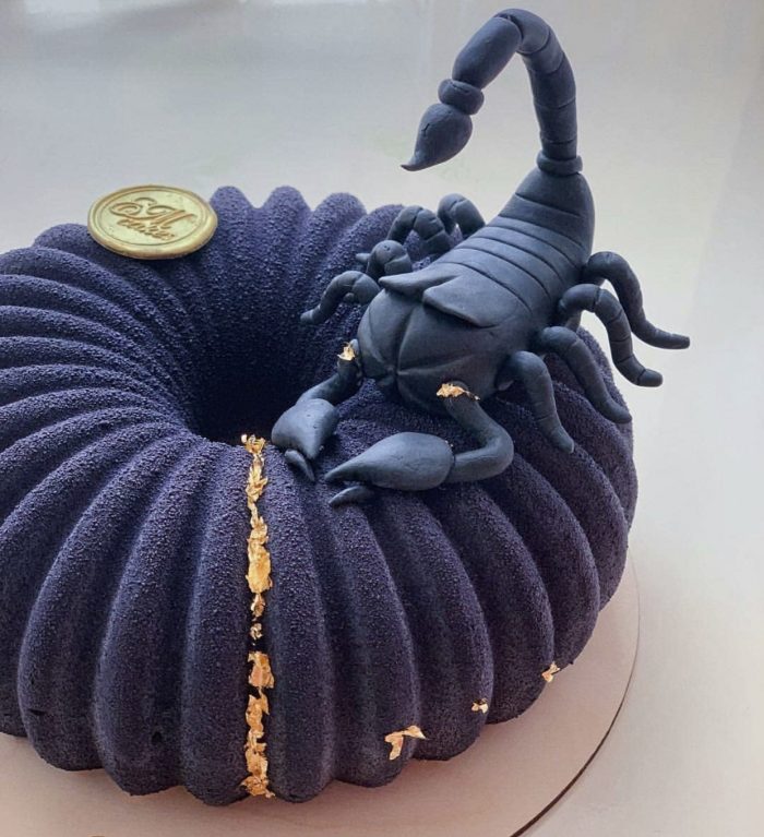 Scorpion cake