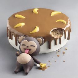 Cheeky monkey cake