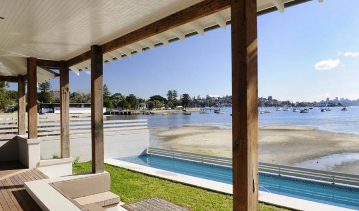 Luxury Waterfront Beachside Villa in Rose Bay, Sydney – 4 Bedroom