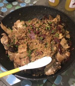 Claypot chicken rice