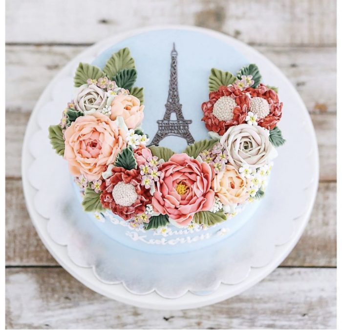 Paris tower beautiful cake