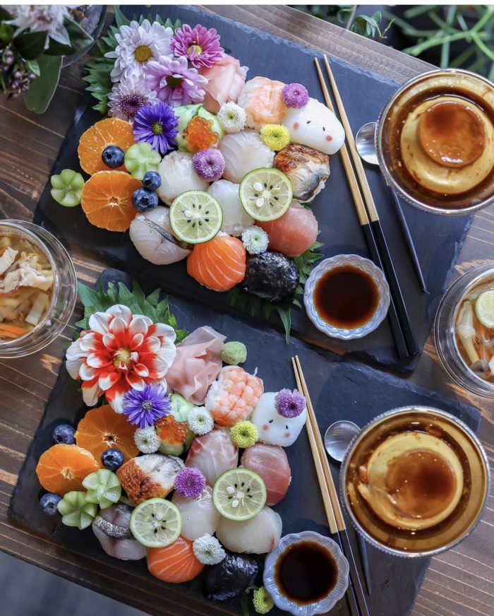 Exquisite sushi platter 😋