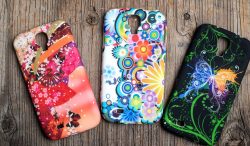 Create your own DIY phone cases using puffy paint
