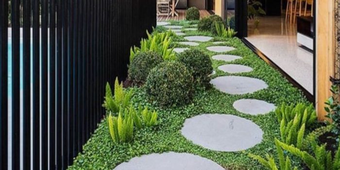 Choosing Natural Stone Pavers for Garden Elegance