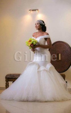 Abito da Sposa Grande con Applique con Increspature Spazzola Treno Allacciato – Gillne.it