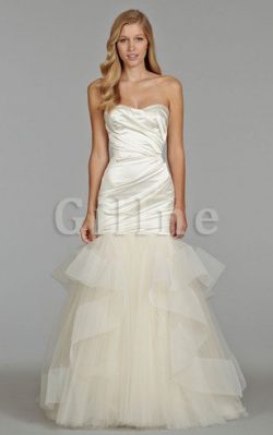 Abito da Sposa Senza Maniche Cuore con Increspature Coda A Strascico Corto in Tulle – Gill ...