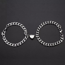 Stylish Bracelet Heart Magnet: A Perfect Blend of Fashion and Function