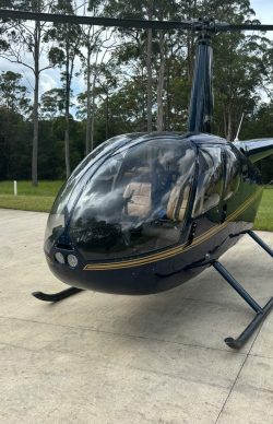 Flying Robinson R44 with Heli Dynamic