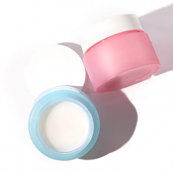 The Benefits of Makeup Setting Spray