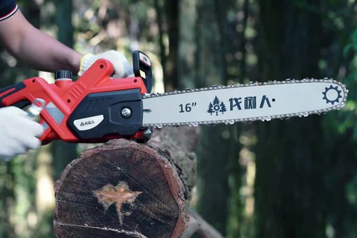 Cut More, Worry Less – The Automatic Chainsaw Built for Efficiency