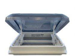 Améliorez votre ventilation avec un lanterneau fourgon aménagé