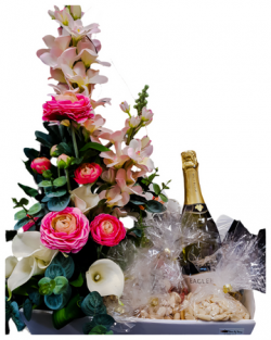 Style That Stays: Artificial Flower Arrangements for Adelaide Homes