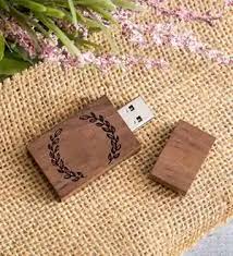 Store & Share with Custom USB Flash Drives in Bulk