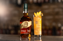 Discovering the Elegance of Jeweller Magazines and Lifestyle Magazines Today