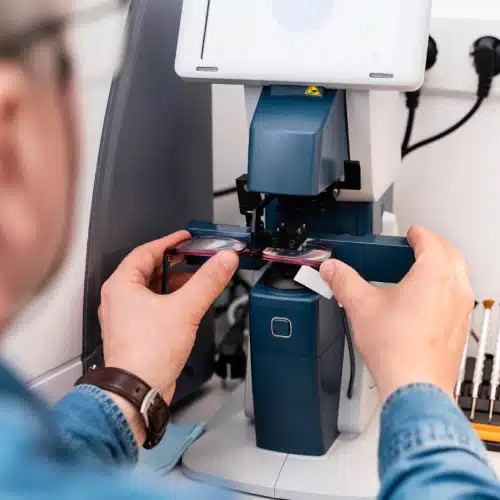 Professional Glasses Lens Replacement Services