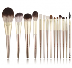 Portability Assessment of New Cosmetic Brush Length and Shape