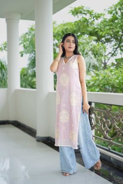 Festive Wear Pink Kurti for Women with a Comfortable Fit