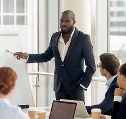 Leadership Trainers in Mumbai and Pune: Building Strong Leaders for Modern Organizations