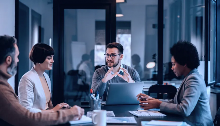 Why Your Business Needs a Salesforce CPQ Expert | Applikontech Guide
