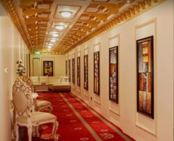 Top 3 star royal hotel in Leh market
