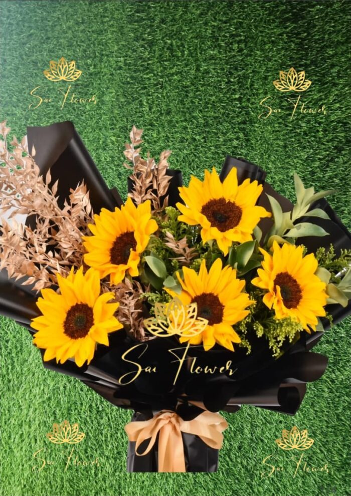 Fresh Flower Bouquets with Flower Delivery in Andrews Ganj